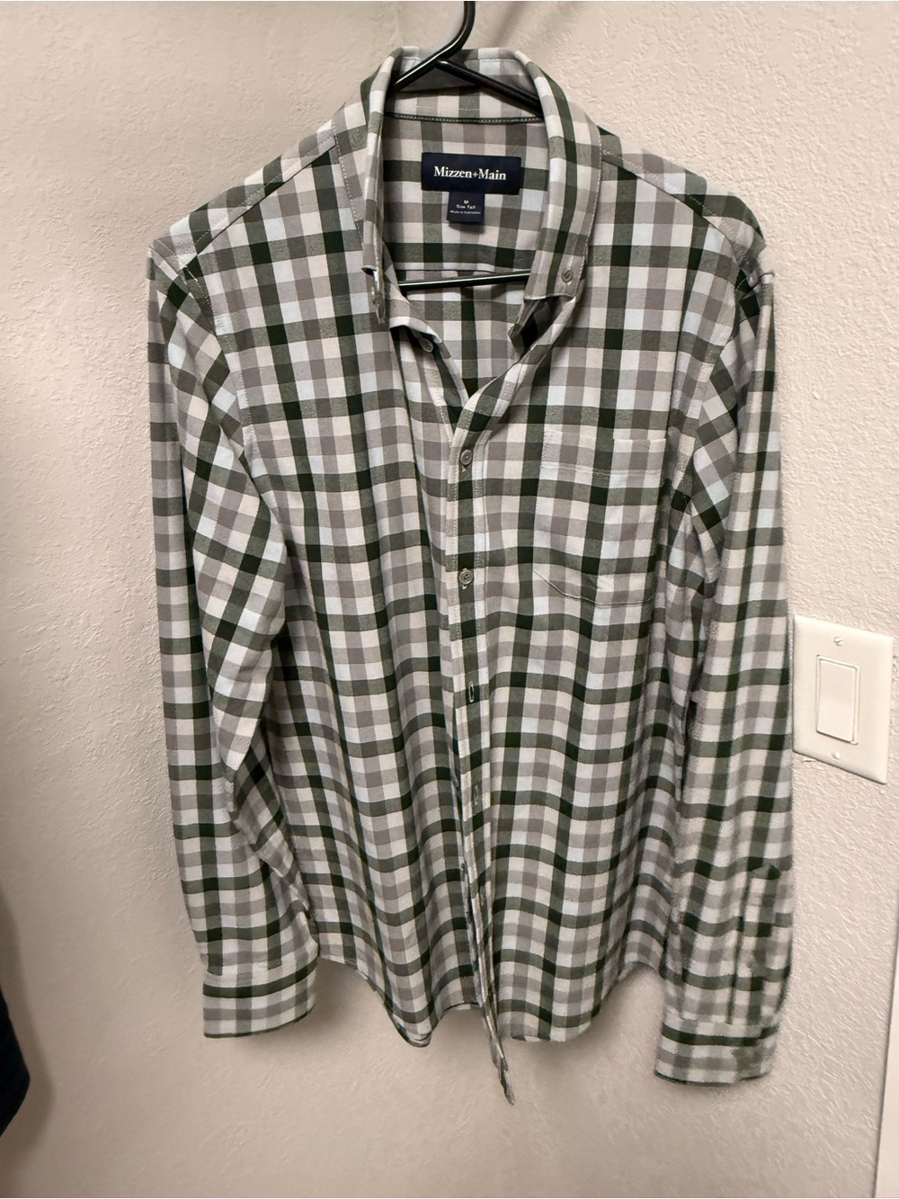 Mizzen+Main Olive Green and White Plaid Long-Sleeve Button-Down